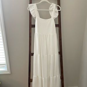 White maxi dress - like new
